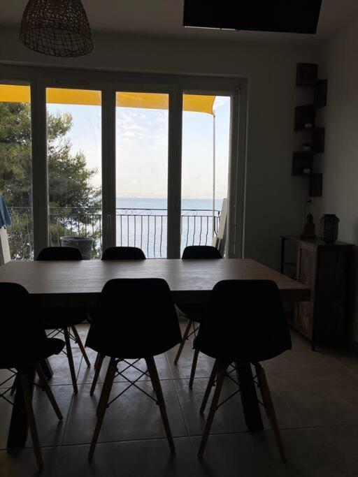 Appartement T4 Terrasse Et Vue Istres Exterior foto