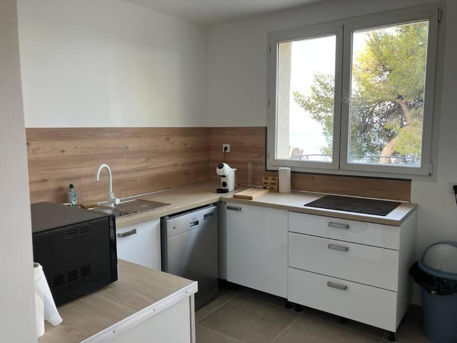 Appartement T4 Terrasse Et Vue Istres Exterior foto