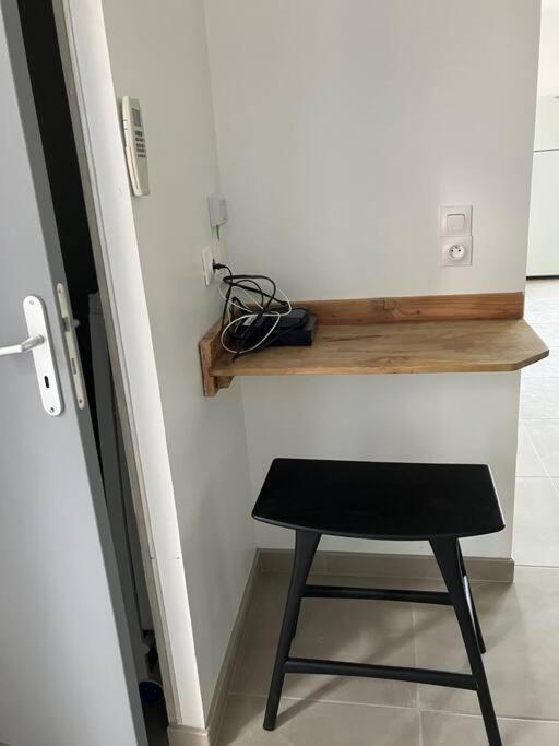 Appartement T4 Terrasse Et Vue Istres Exterior foto