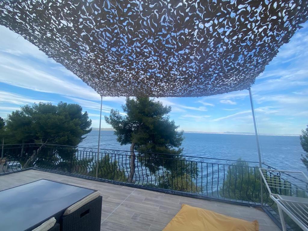 Appartement T4 Terrasse Et Vue Istres Exterior foto
